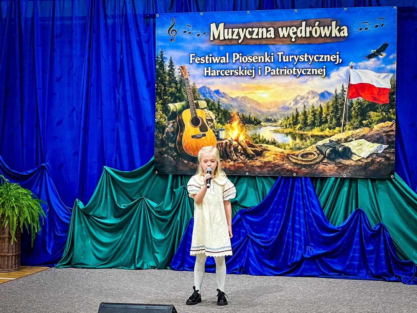 Zdjęcie w galerii na portalu naszraciborz.pl: Muzyczna wędrówka w Krzanowicach. Za nami siódma edycja festiwalu piosenki wiadomości z regionu