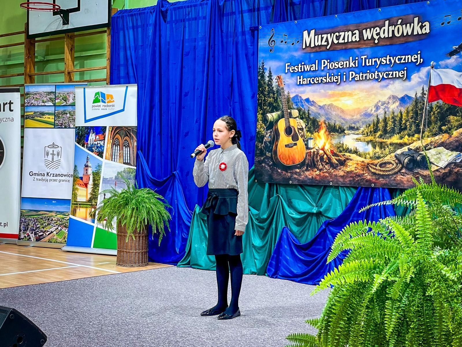 Zdjęcie w galerii na portalu naszraciborz.pl: Muzyczna wędrówka w Krzanowicach. Za nami siódma edycja festiwalu piosenki wiadomości z regionu
