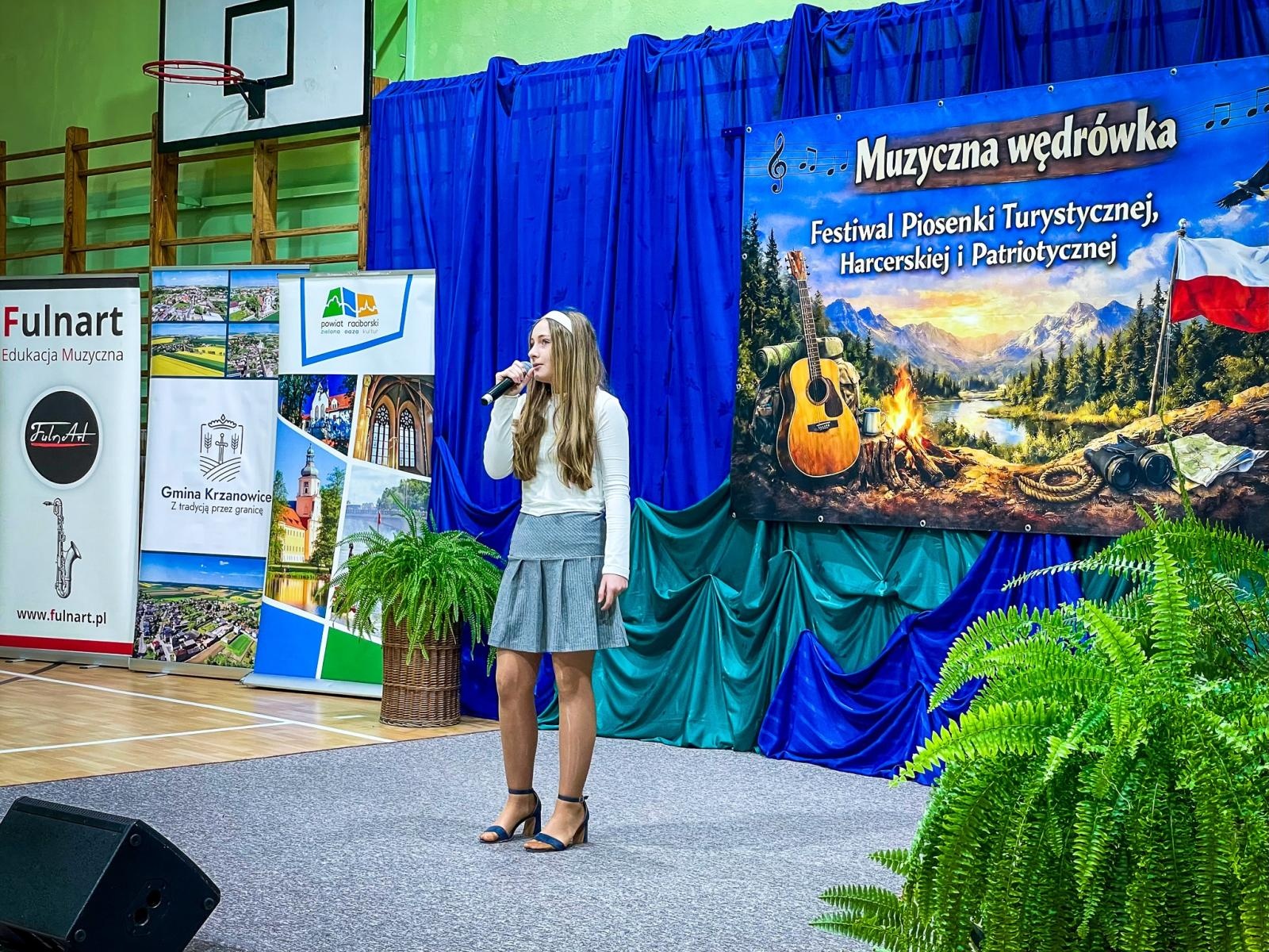 Zdjęcie w galerii na portalu naszraciborz.pl: Muzyczna wędrówka w Krzanowicach. Za nami siódma edycja festiwalu piosenki wiadomości z regionu