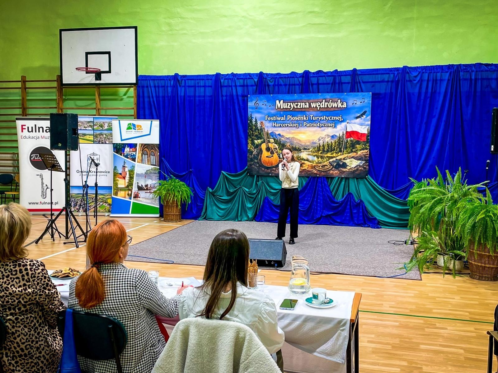 Zdjęcie w galerii na portalu naszraciborz.pl: Muzyczna wędrówka w Krzanowicach. Za nami siódma edycja festiwalu piosenki wiadomości z regionu
