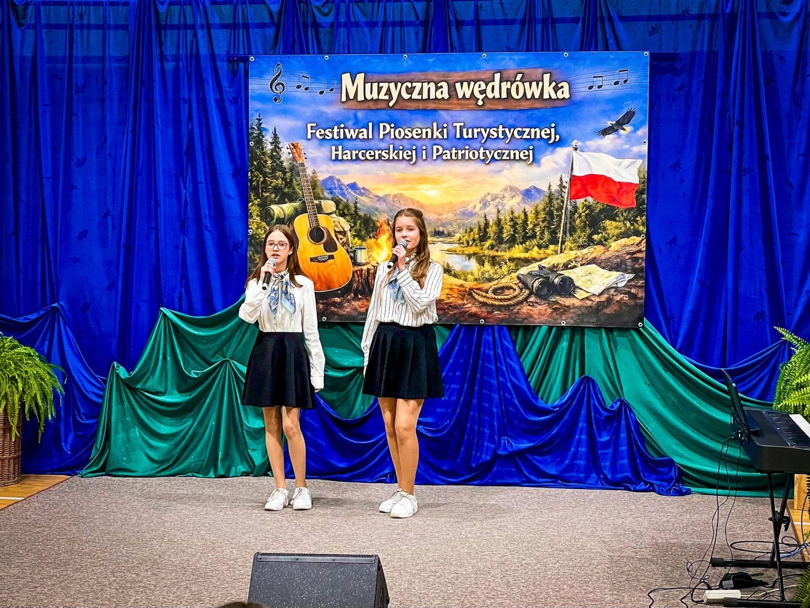 Zdjęcie w galerii na portalu naszraciborz.pl: Muzyczna wędrówka w Krzanowicach. Za nami siódma edycja festiwalu piosenki wiadomości z regionu