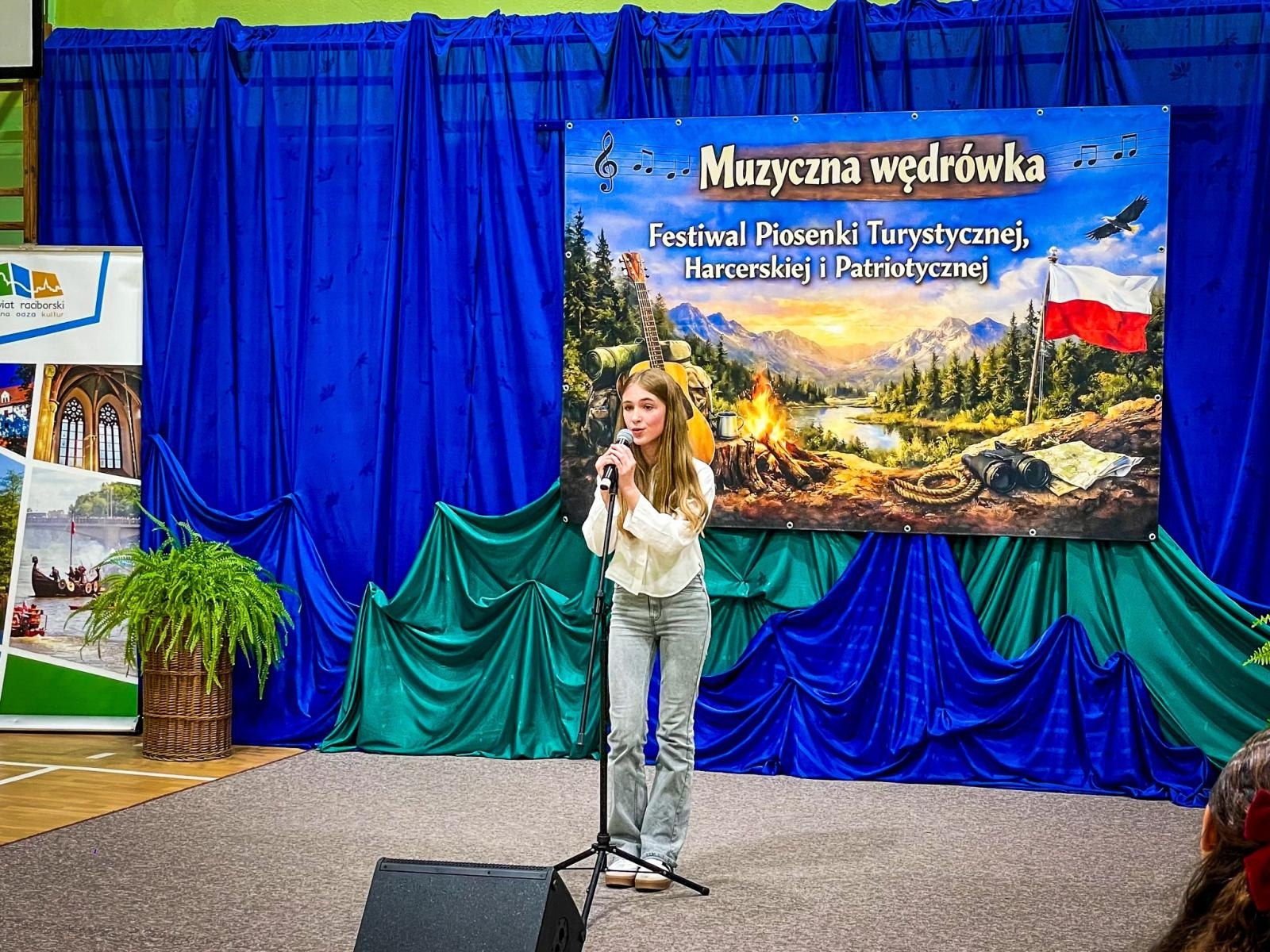 Zdjęcie w galerii na portalu naszraciborz.pl: Muzyczna wędrówka w Krzanowicach. Za nami siódma edycja festiwalu piosenki wiadomości z regionu