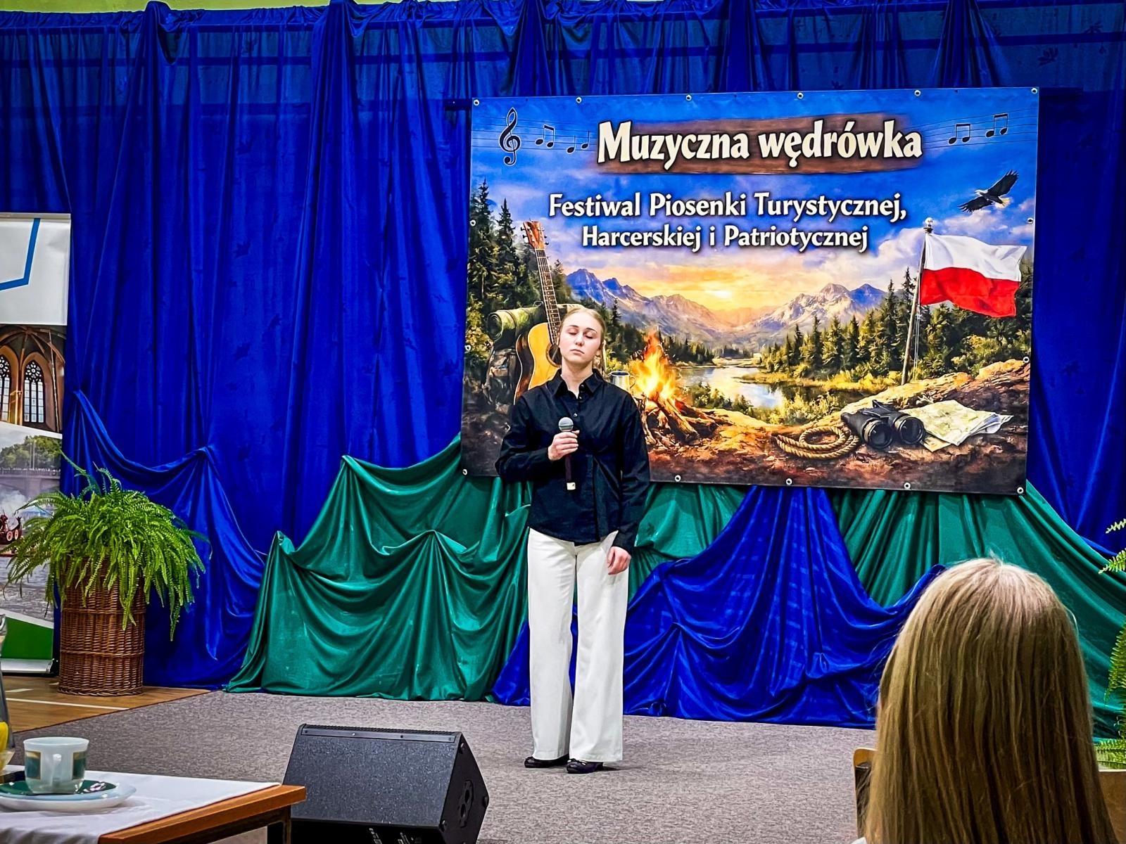 Zdjęcie w galerii na portalu naszraciborz.pl: Muzyczna wędrówka w Krzanowicach. Za nami siódma edycja festiwalu piosenki wiadomości z regionu