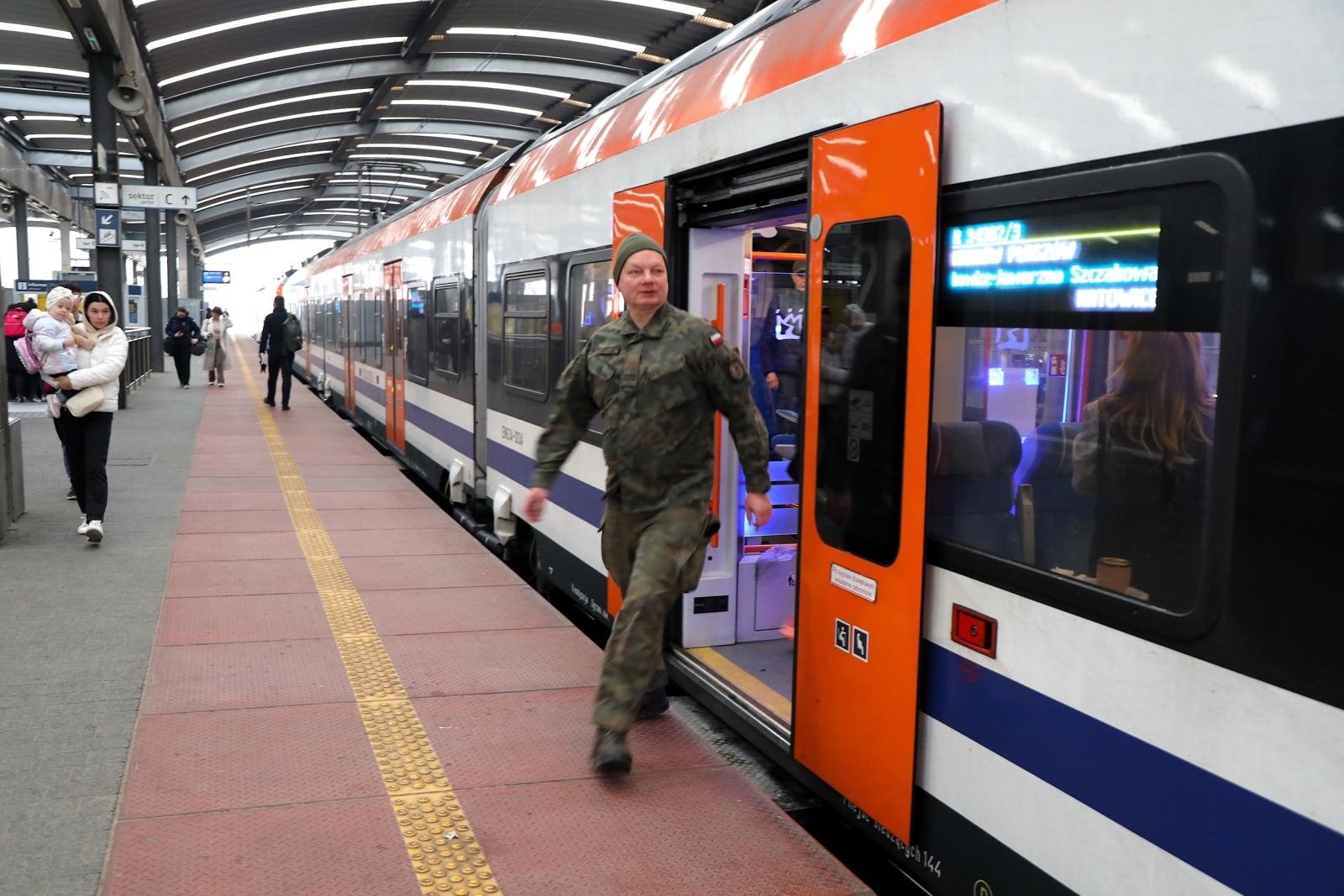 Zdjęcie w galerii na portalu naszraciborz.pl: 15 kwietnia – Dzień Dumy z Munduru w 13 Śląskiej Brygadzie Obrony Terytorialnej wiadomości z regionu