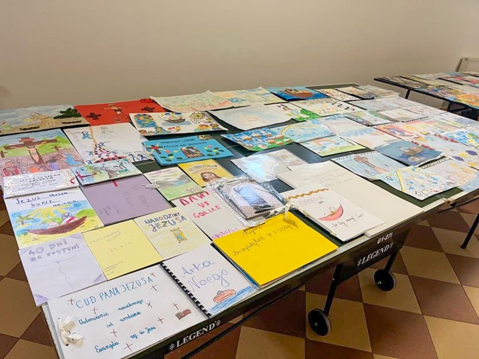 Zdjęcie w galerii na portalu naszraciborz.pl: XVI Wojewódzki Drużynowy Konkurs Religijny w Rudniku wiadomości z regionu