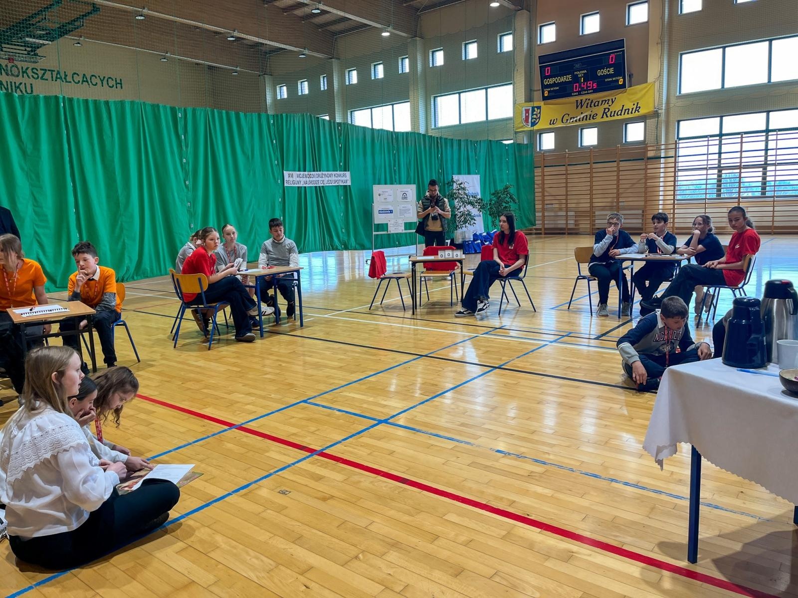 Zdjęcie w galerii na portalu naszraciborz.pl: XVI Wojewódzki Drużynowy Konkurs Religijny w Rudniku wiadomości z regionu