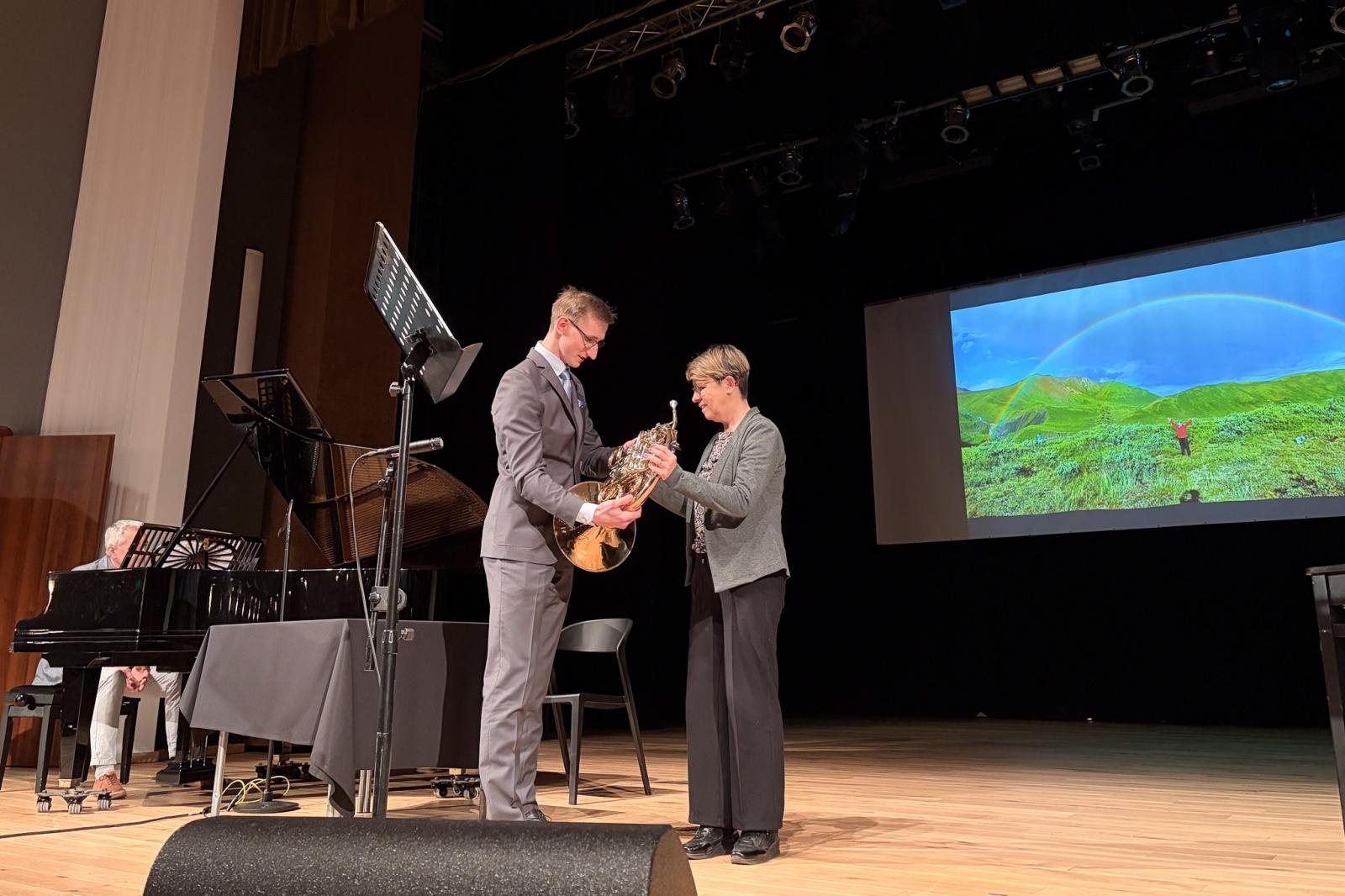 Zdjęcie w galerii na portalu naszraciborz.pl: WALTORNIA, czyli róg, bohaterem koncertów umuzykalniających w RCK wiadomości z regionu