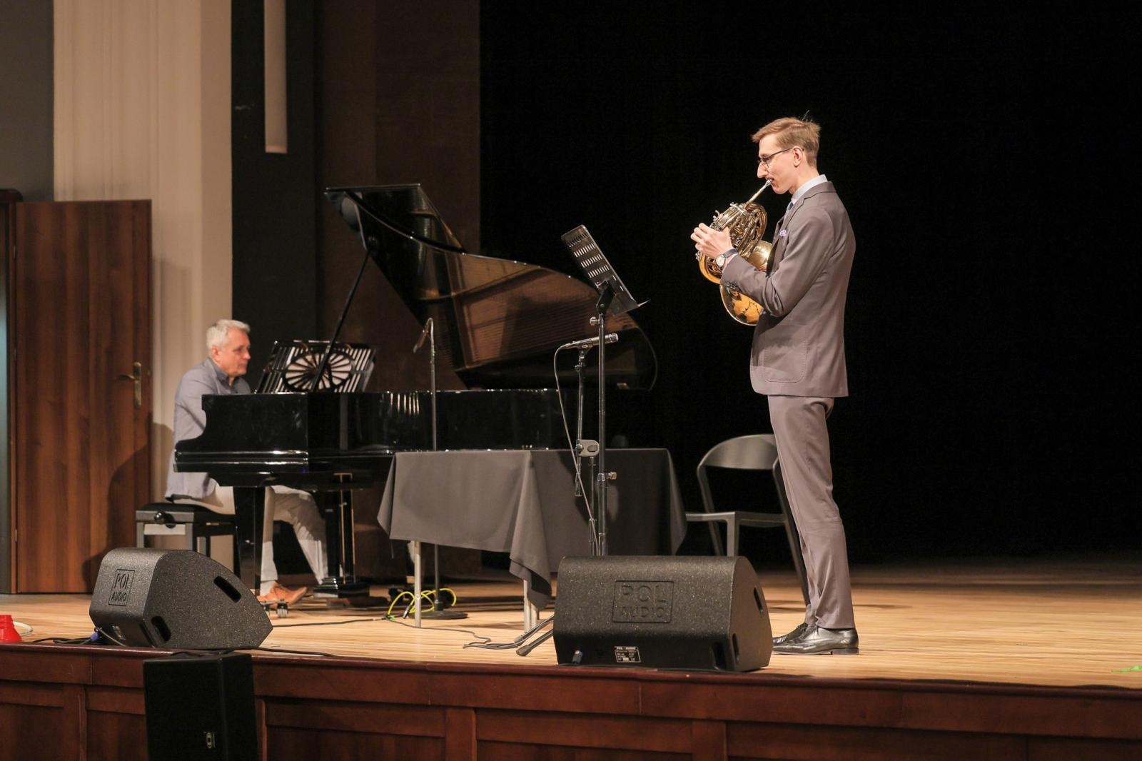 Zdjęcie w galerii na portalu naszraciborz.pl: WALTORNIA, czyli róg, bohaterem koncertów umuzykalniających w RCK wiadomości z regionu