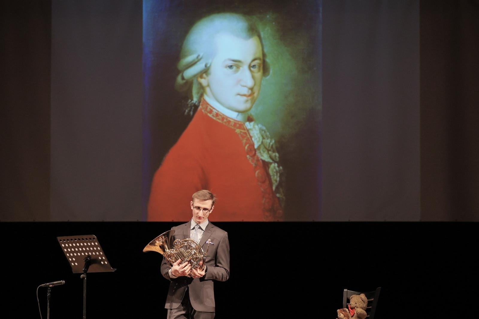 Zdjęcie w galerii na portalu naszraciborz.pl: WALTORNIA, czyli róg, bohaterem koncertów umuzykalniających w RCK wiadomości z regionu