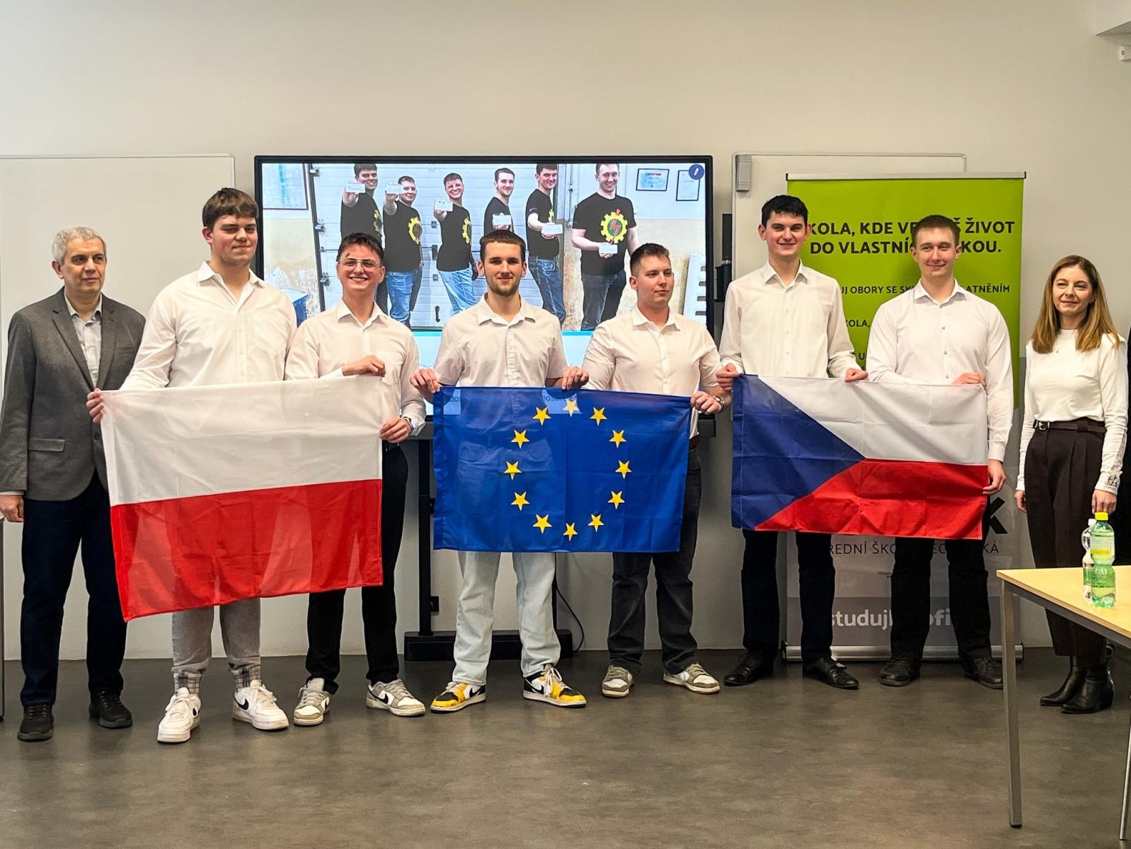 Zdjęcie w galerii na portalu naszraciborz.pl: Fundusze Europejskie otwierają nowe możliwości – Mechanicy z Raciborza podbijają Czechy wiadomości z regionu