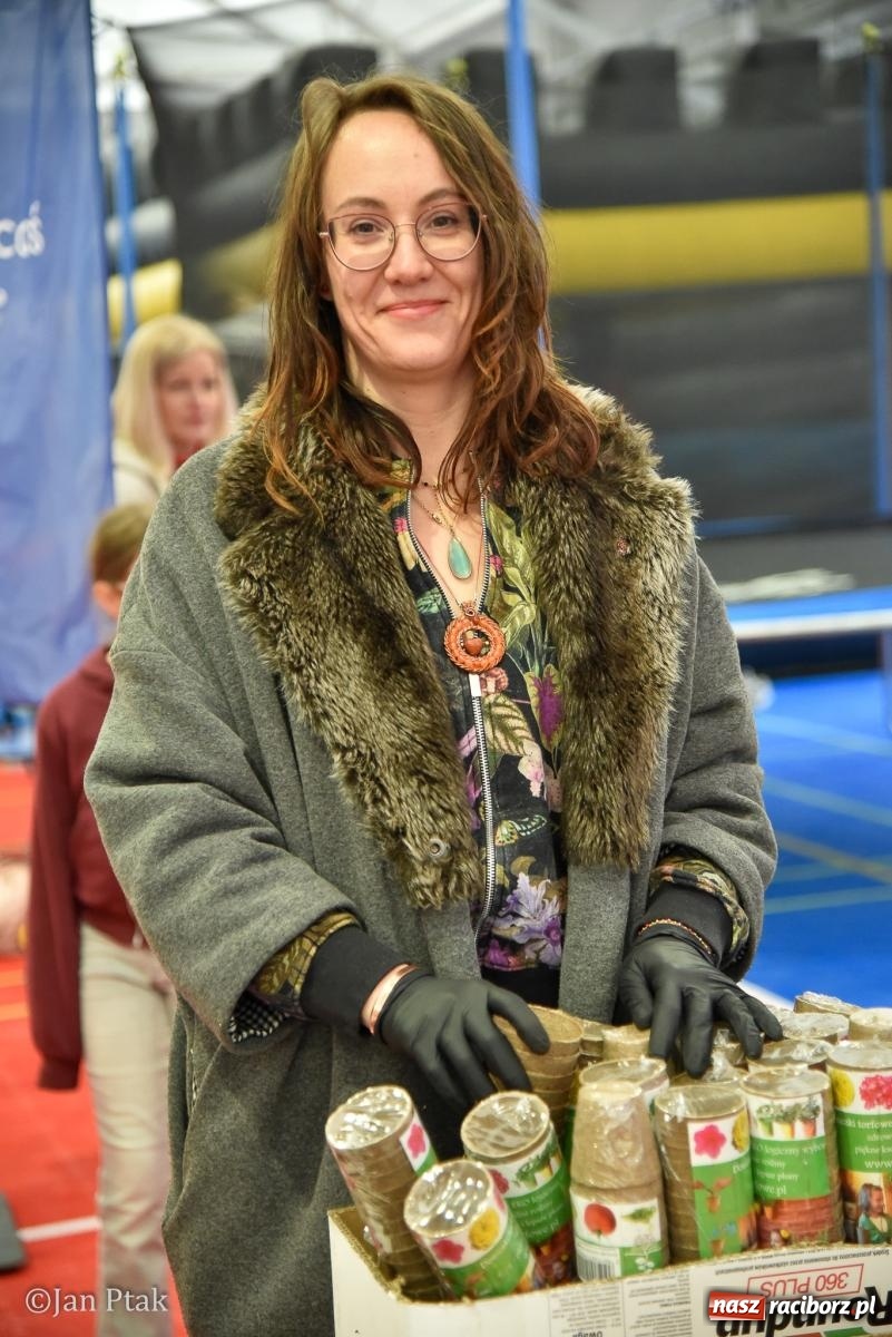 Zdjęcie w galerii na portalu naszraciborz.pl: Lodowisko Piastor zmieniło przeznaczenie. Po ślizgawce czas na gry zespołowe i aktywności ruchowe wiadomości z regionu