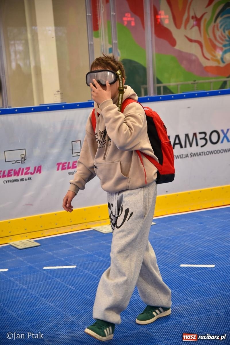 Zdjęcie w galerii na portalu naszraciborz.pl: Lodowisko Piastor zmieniło przeznaczenie. Po ślizgawce czas na gry zespołowe i aktywności ruchowe wiadomości z regionu