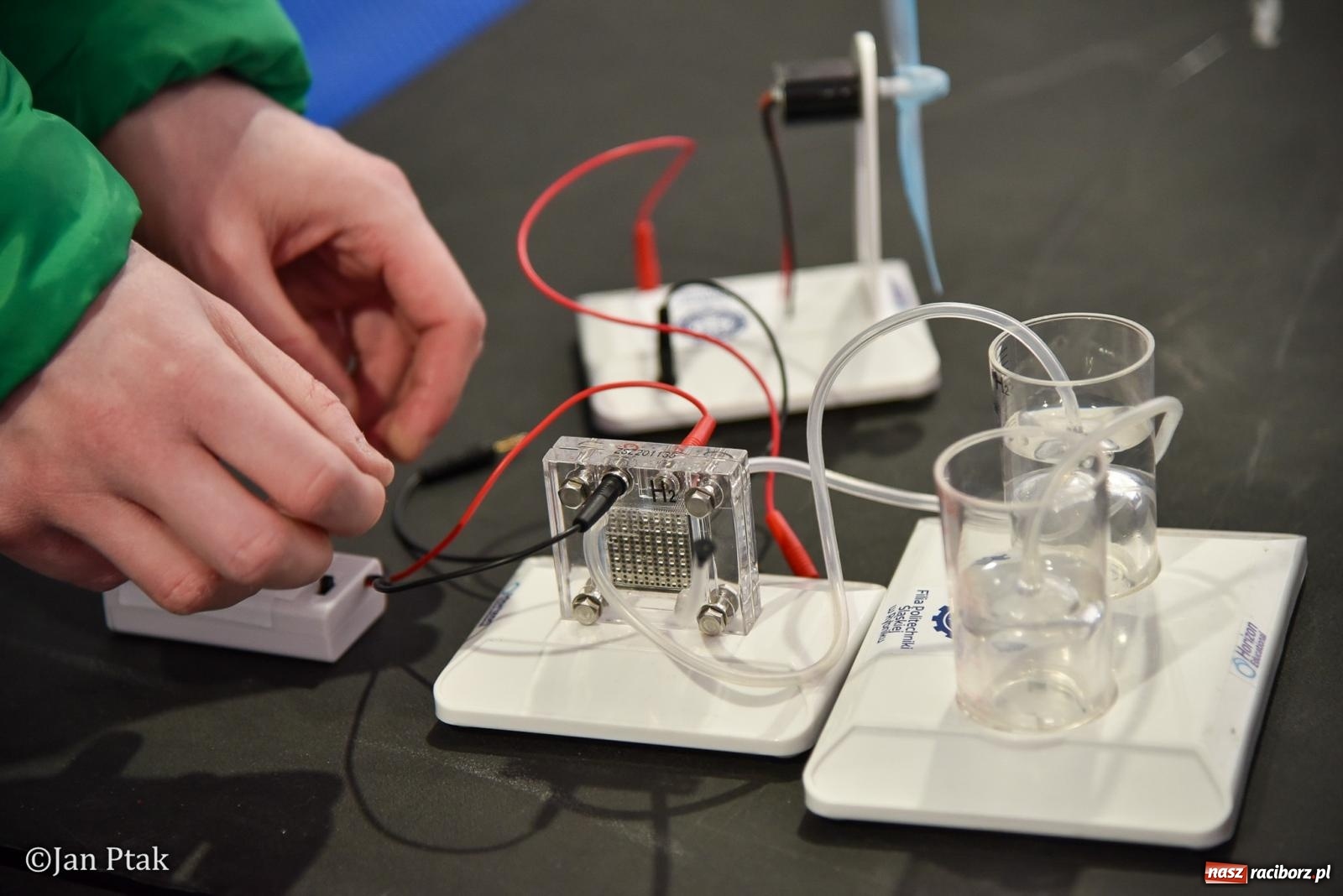 Zdjęcie w galerii na portalu naszraciborz.pl: Lodowisko Piastor zmieniło przeznaczenie. Po ślizgawce czas na gry zespołowe i aktywności ruchowe wiadomości z regionu