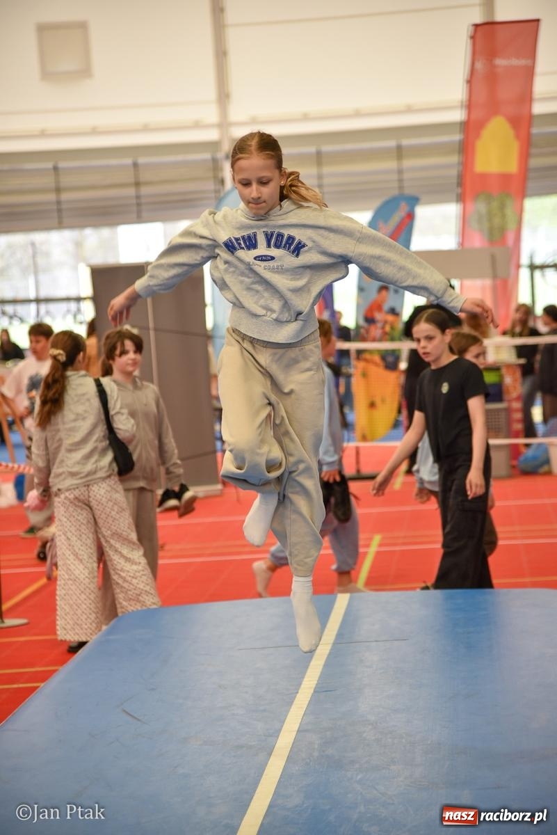 Zdjęcie w galerii na portalu naszraciborz.pl: Lodowisko Piastor zmieniło przeznaczenie. Po ślizgawce czas na gry zespołowe i aktywności ruchowe wiadomości z regionu