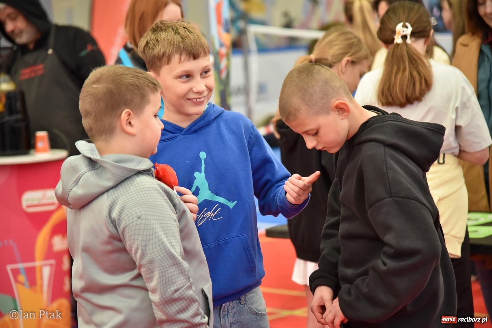 Zdjęcie w galerii na portalu naszraciborz.pl: Lodowisko Piastor zmieniło przeznaczenie. Po ślizgawce czas na gry zespołowe i aktywności ruchowe wiadomości z regionu