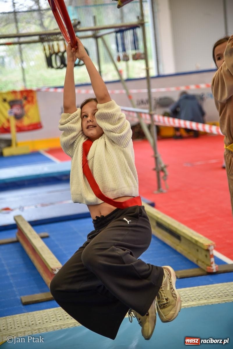 Zdjęcie w galerii na portalu naszraciborz.pl: Lodowisko Piastor zmieniło przeznaczenie. Po ślizgawce czas na gry zespołowe i aktywności ruchowe wiadomości z regionu