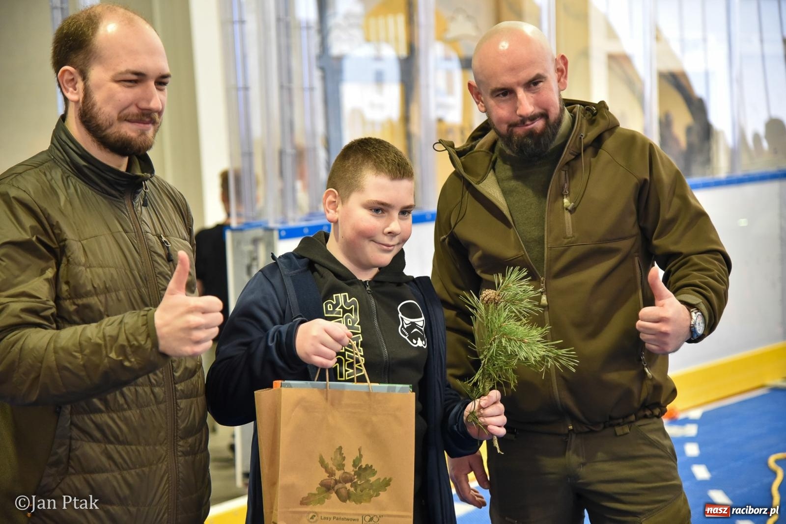 Zdjęcie w galerii na portalu naszraciborz.pl: Lodowisko Piastor zmieniło przeznaczenie. Po ślizgawce czas na gry zespołowe i aktywności ruchowe wiadomości z regionu