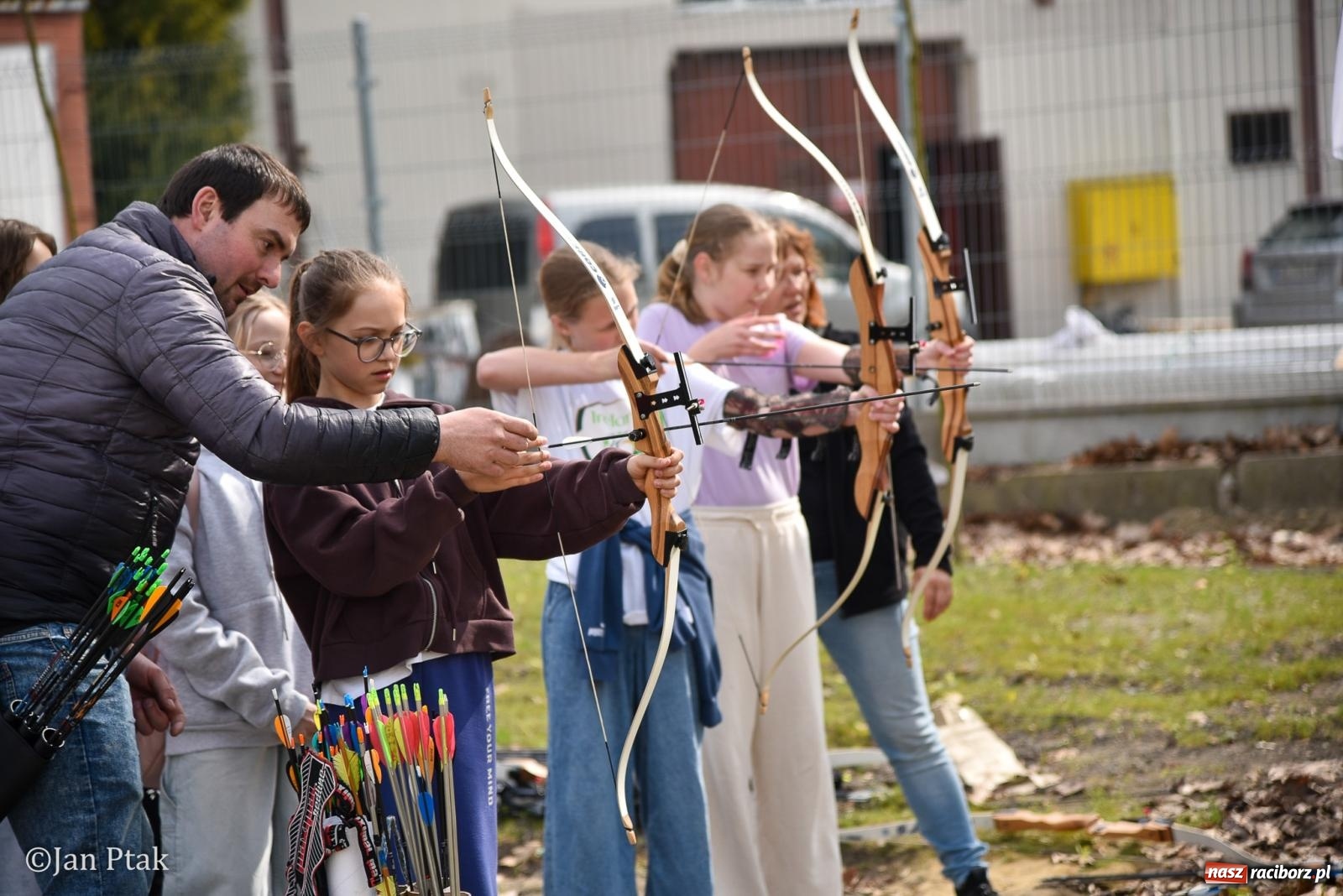 Zdjęcie w galerii na portalu naszraciborz.pl: Lodowisko Piastor zmieniło przeznaczenie. Po ślizgawce czas na gry zespołowe i aktywności ruchowe wiadomości z regionu