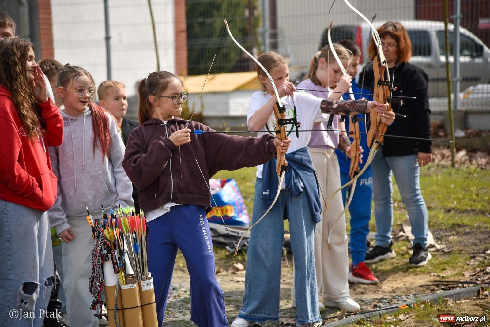 Zdjęcie w galerii na portalu naszraciborz.pl: Lodowisko Piastor zmieniło przeznaczenie. Po ślizgawce czas na gry zespołowe i aktywności ruchowe wiadomości z regionu