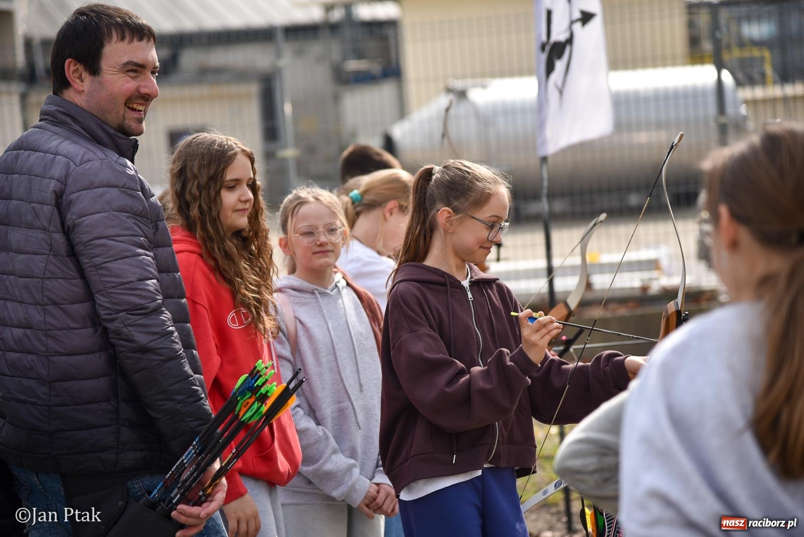 Zdjęcie w galerii na portalu naszraciborz.pl: Lodowisko Piastor zmieniło przeznaczenie. Po ślizgawce czas na gry zespołowe i aktywności ruchowe wiadomości z regionu