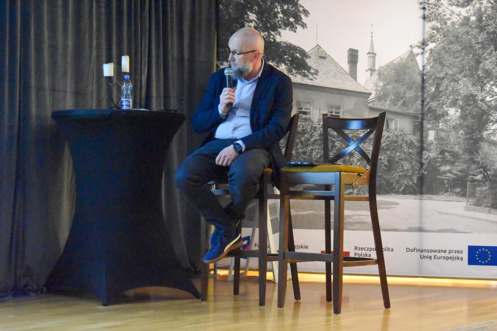 Zdjęcie w galerii na portalu naszraciborz.pl: Archeologia na tropie tajemnic raciborskich Piastów. Spotkanie w Zamku Piastowskim wiadomości z regionu