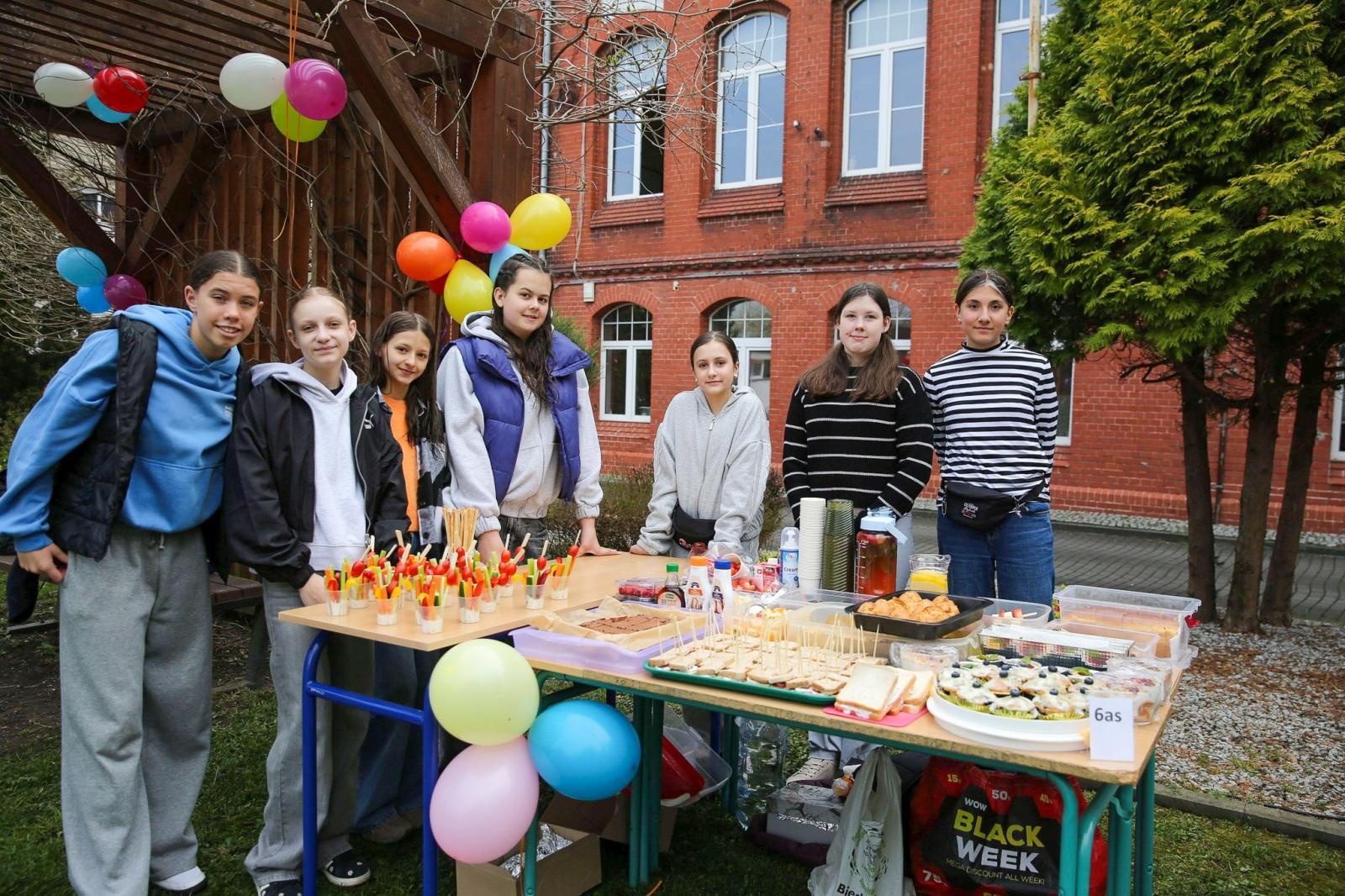 Zdjęcie w galerii na portalu naszraciborz.pl: Śniadanie Mistrzów w Raciborzu. Sport, zdrowie i wspólnota szkolna [WIDEO] wiadomości z regionu