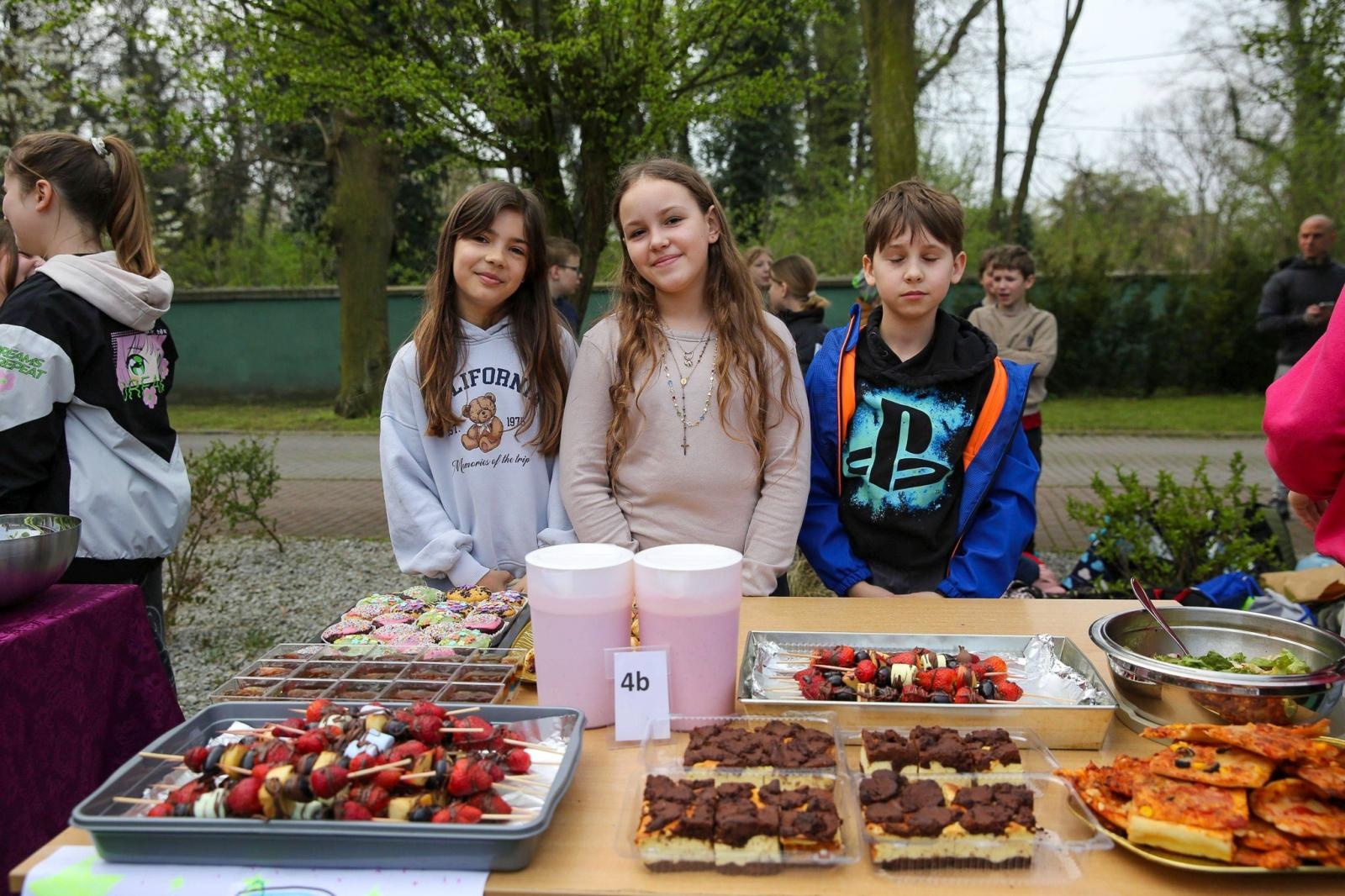 Zdjęcie w galerii na portalu naszraciborz.pl: Śniadanie Mistrzów w Raciborzu. Sport, zdrowie i wspólnota szkolna [WIDEO] wiadomości z regionu
