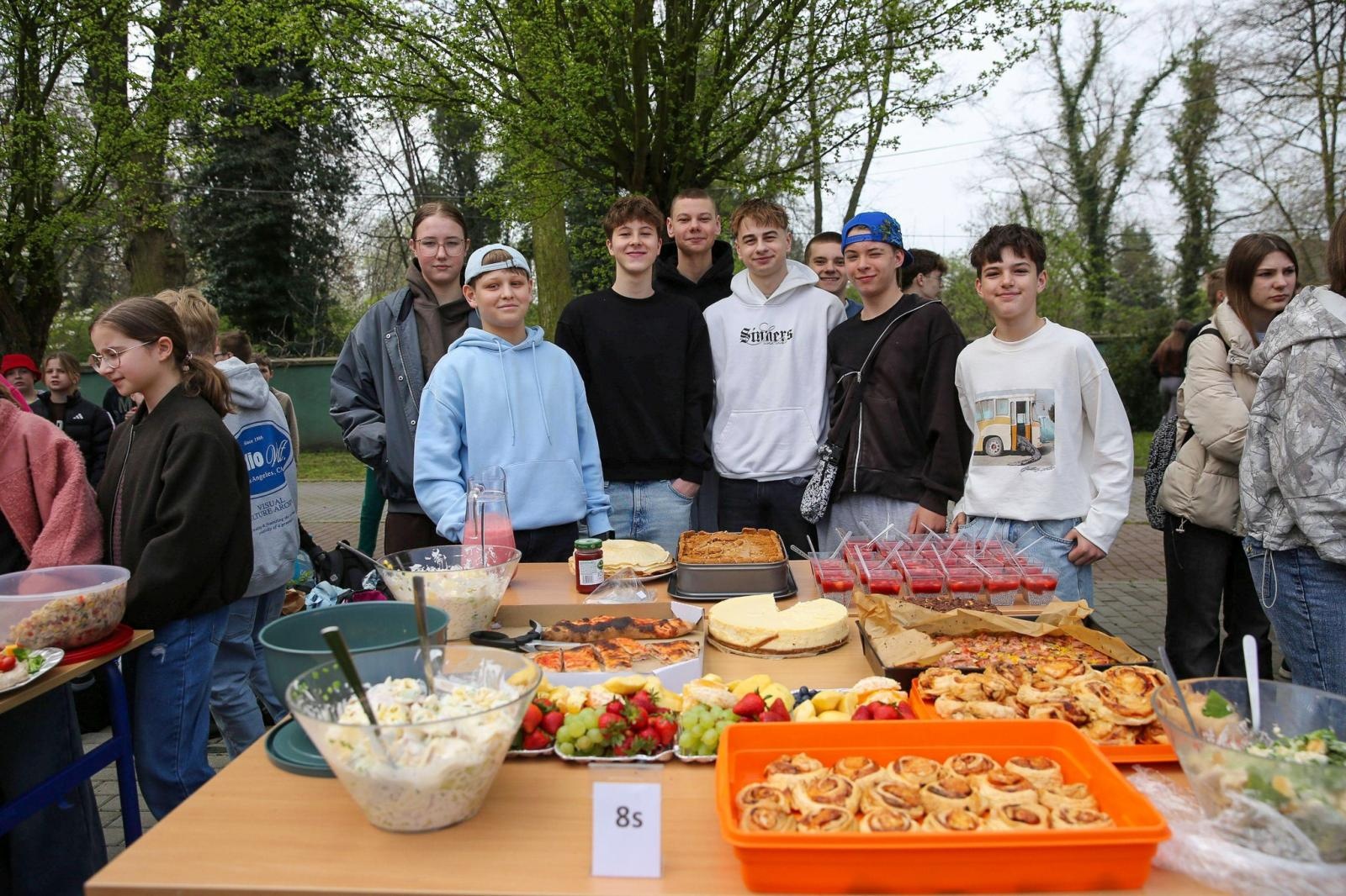 Zdjęcie w galerii na portalu naszraciborz.pl: Śniadanie Mistrzów w Raciborzu. Sport, zdrowie i wspólnota szkolna [WIDEO] wiadomości z regionu