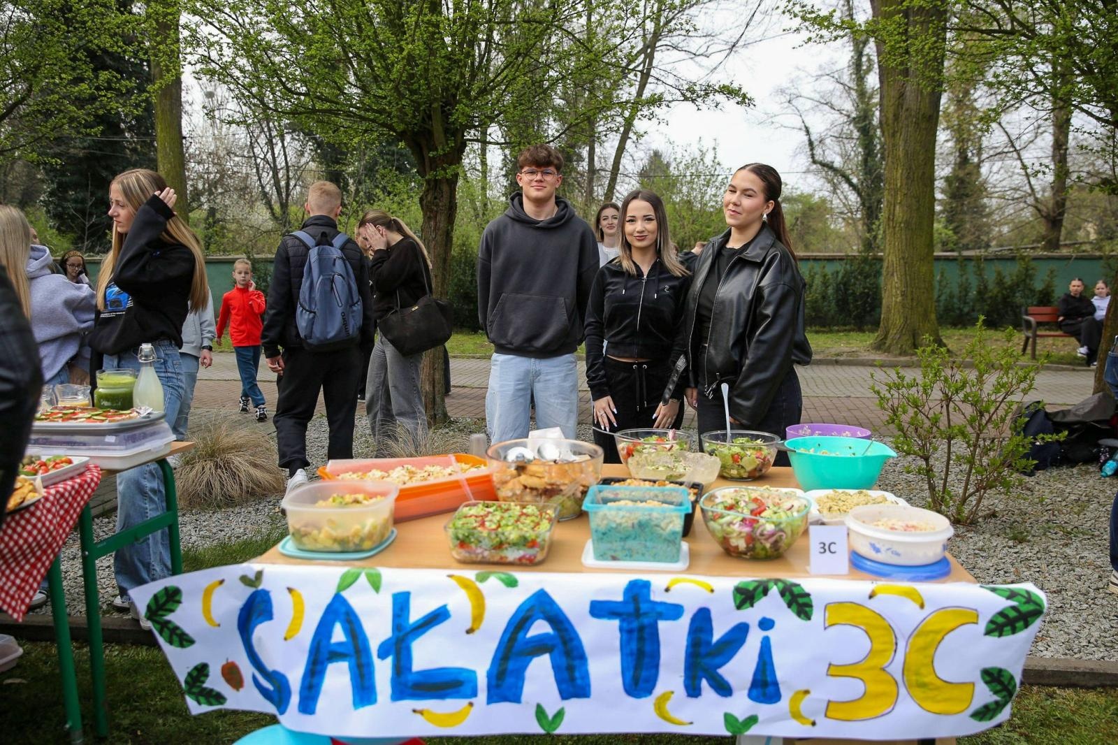 Zdjęcie w galerii na portalu naszraciborz.pl: Śniadanie Mistrzów w Raciborzu. Sport, zdrowie i wspólnota szkolna [WIDEO] wiadomości z regionu