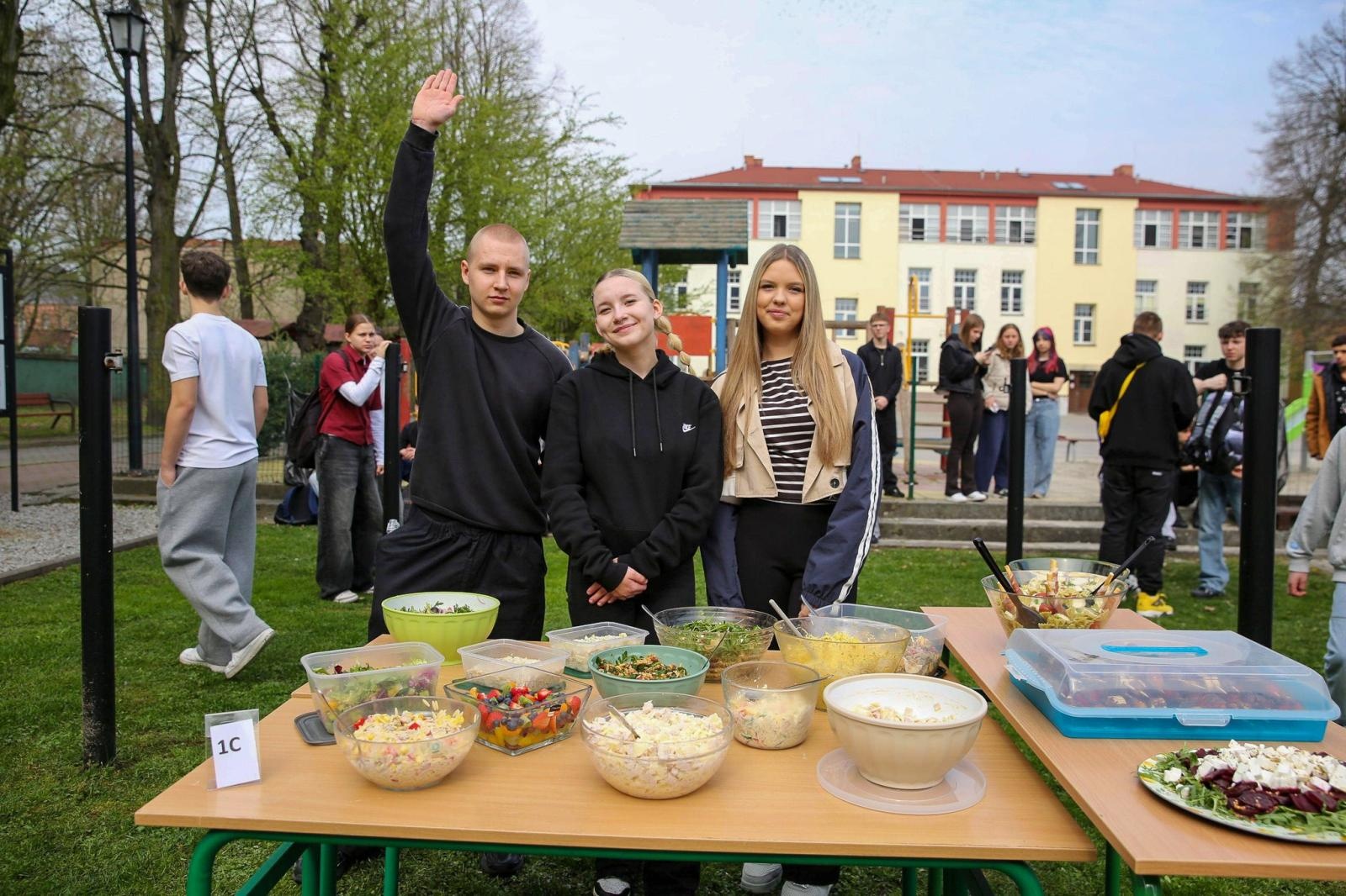Zdjęcie w galerii na portalu naszraciborz.pl: Śniadanie Mistrzów w Raciborzu. Sport, zdrowie i wspólnota szkolna [WIDEO] wiadomości z regionu