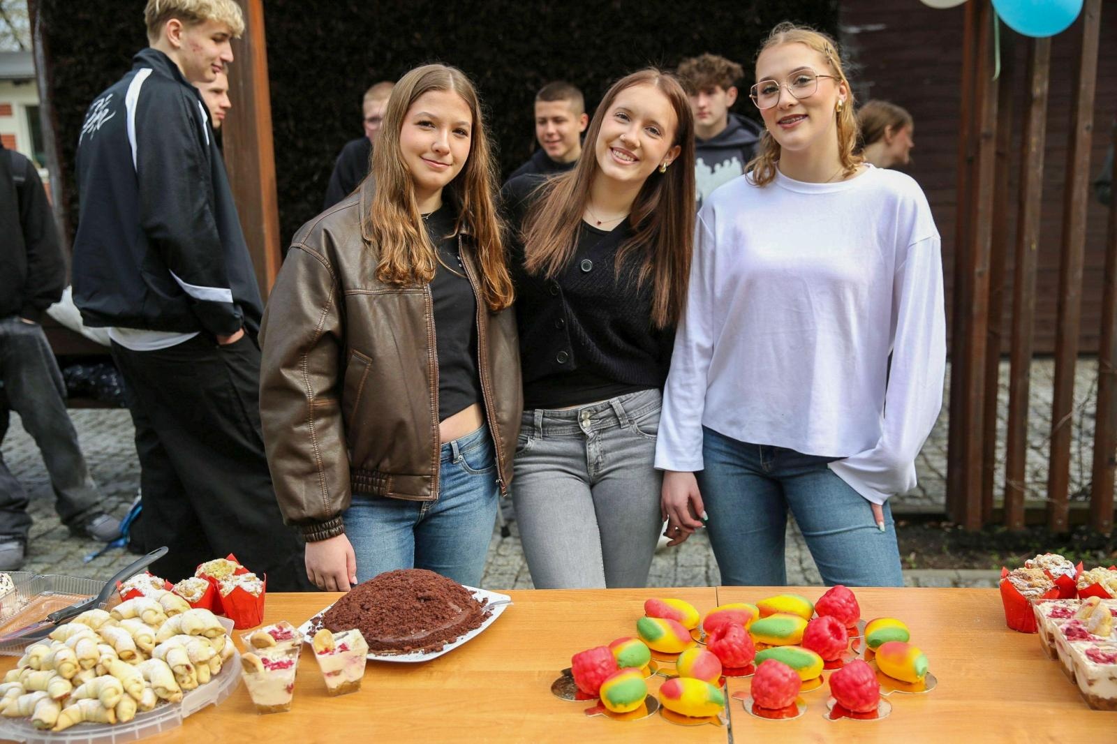 Zdjęcie w galerii na portalu naszraciborz.pl: Śniadanie Mistrzów w Raciborzu. Sport, zdrowie i wspólnota szkolna [WIDEO] wiadomości z regionu