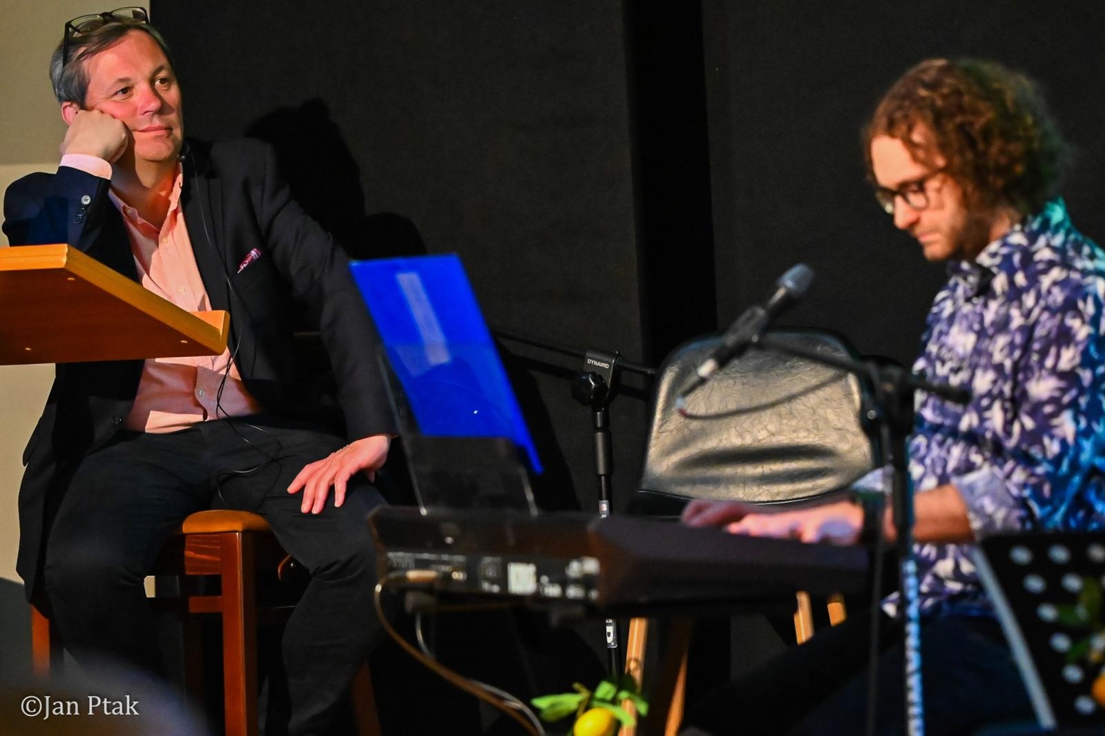 Zdjęcie w galerii na portalu naszraciborz.pl: Winiarstwo, historia i muzyka w Zamku Piastowskim. Wieczór z opowieściami o winnicach Szlaku Bursztynowego wiadomości z regionu