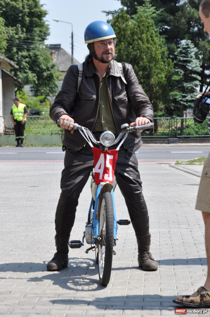 Zdjęcie w galerii na portalu naszraciborz.pl: Patrol Wehrmachtu w Bieńkowicach wiadomości z regionu