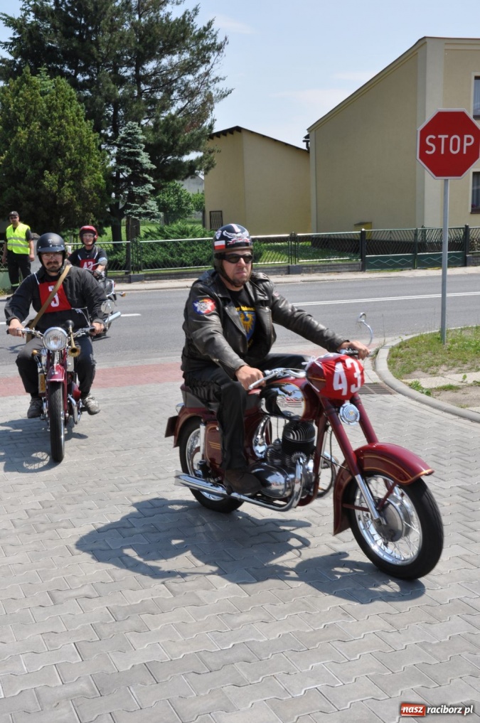 Zdjęcie w galerii na portalu naszraciborz.pl: Patrol Wehrmachtu w Bieńkowicach wiadomości z regionu