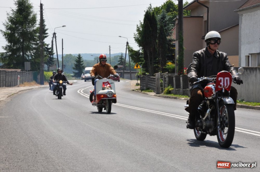 Zdjęcie w galerii na portalu naszraciborz.pl: Patrol Wehrmachtu w Bieńkowicach wiadomości z regionu