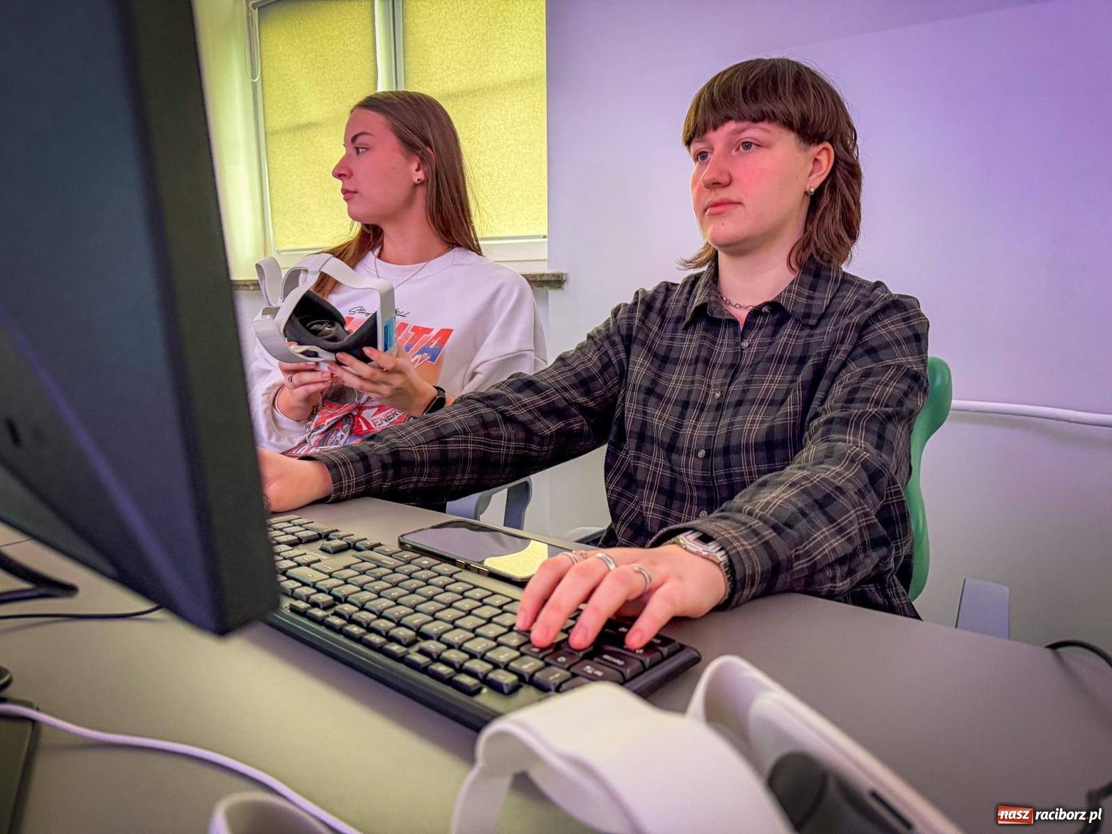 Zdjęcie w galerii na portalu naszraciborz.pl: O krok przed innymi. W CKZiU nr 1 działa pracownia wirtualnej rzeczywistości wiadomości z regionu