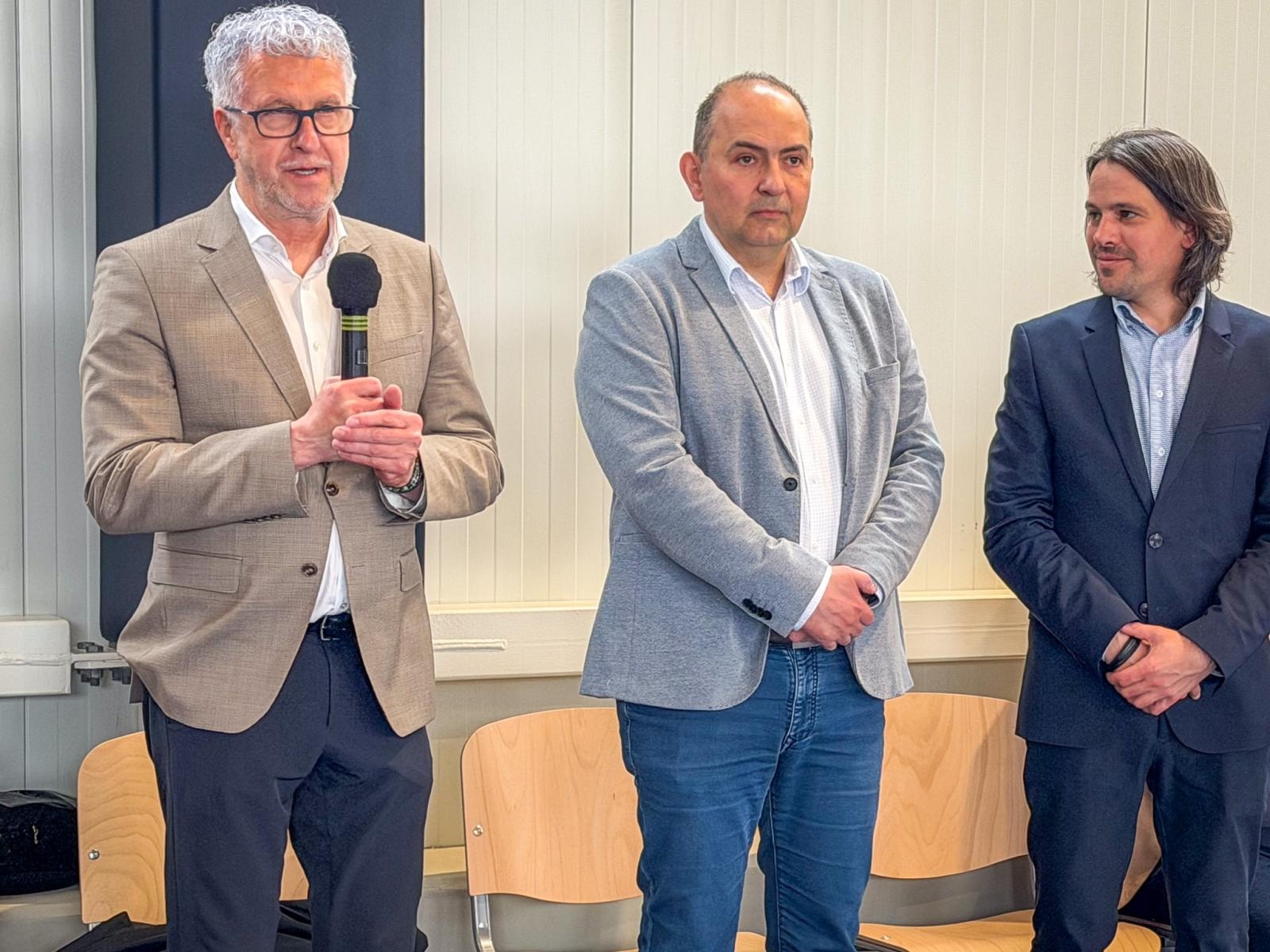 Zdjęcie w galerii na portalu naszraciborz.pl: Nowa hala sportowa przy ZSP nr 4 w Raciborzu-Studziennej oddana do użytku wiadomości z regionu