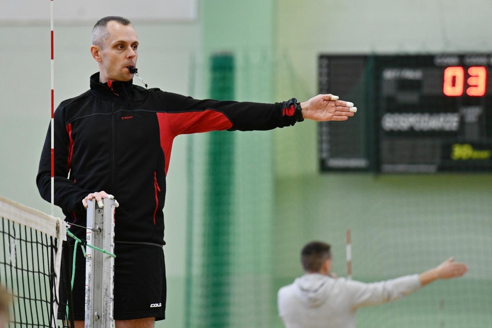 Zdjęcie w galerii na portalu naszraciborz.pl: Wysokie loty i mocne zbicia – raciborscy mundurowi pokazali, co potrafią! wiadomości z regionu