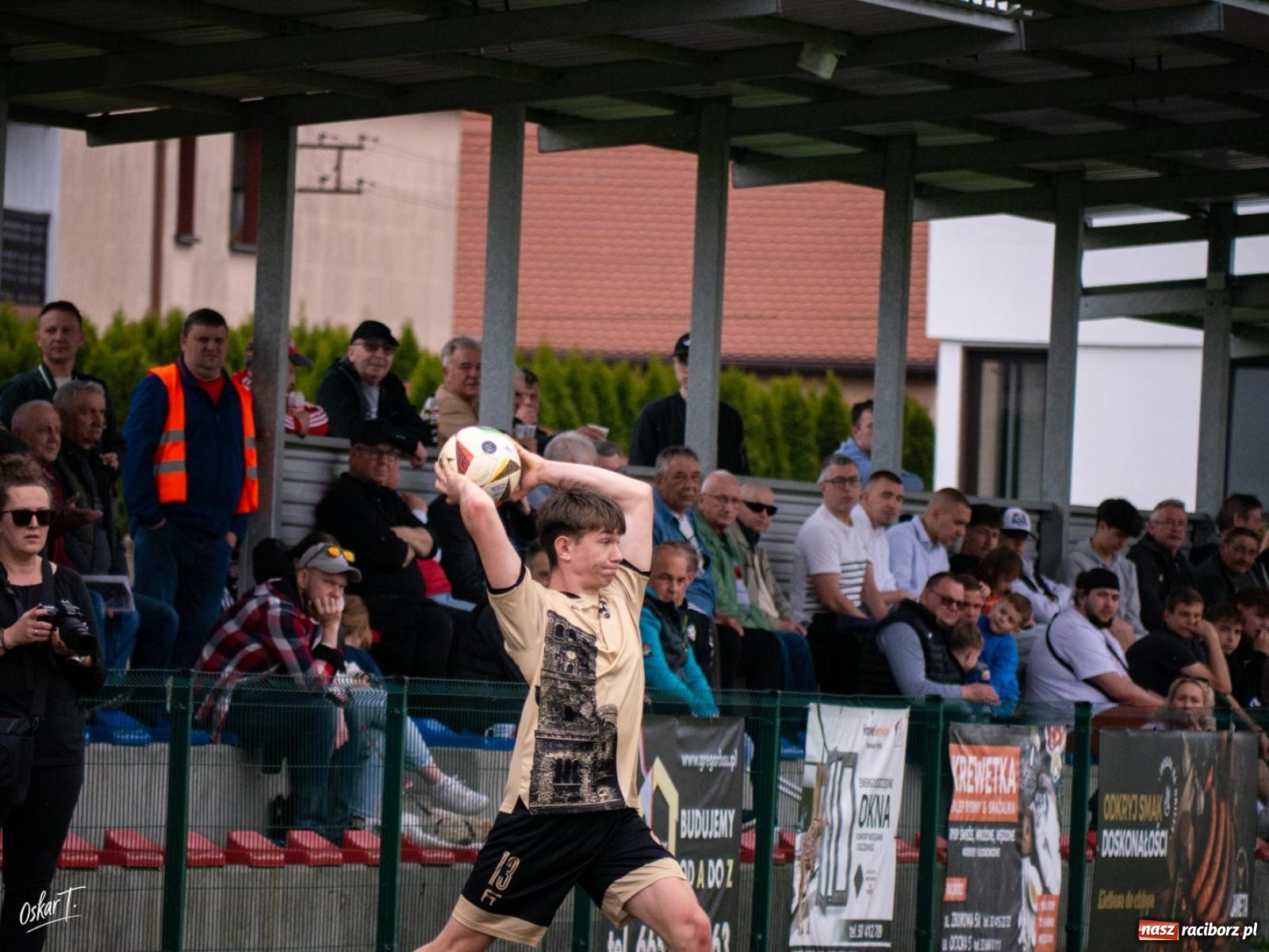 Zdjęcie w galerii na portalu naszraciborz.pl: A klasa: Cztery do zera, outsider pokonuje lidera [FOTO] wiadomości z regionu