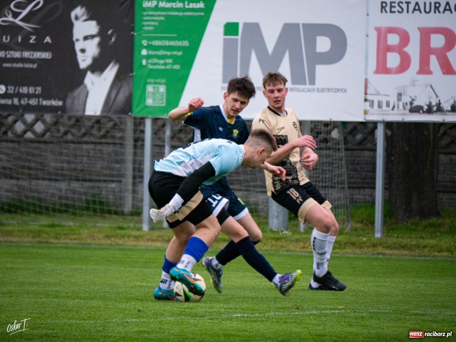 Zdjęcie w galerii na portalu naszraciborz.pl: A klasa: Cztery do zera, outsider pokonuje lidera [FOTO] wiadomości z regionu