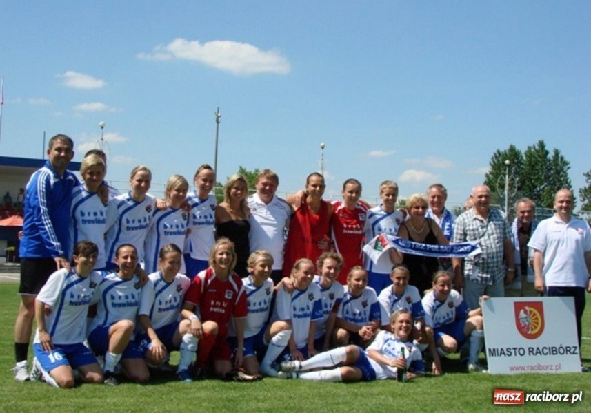 Zdjęcie w galerii na portalu naszraciborz.pl: Unitki zdobyły mistrzostwo Polski wiadomości z regionu