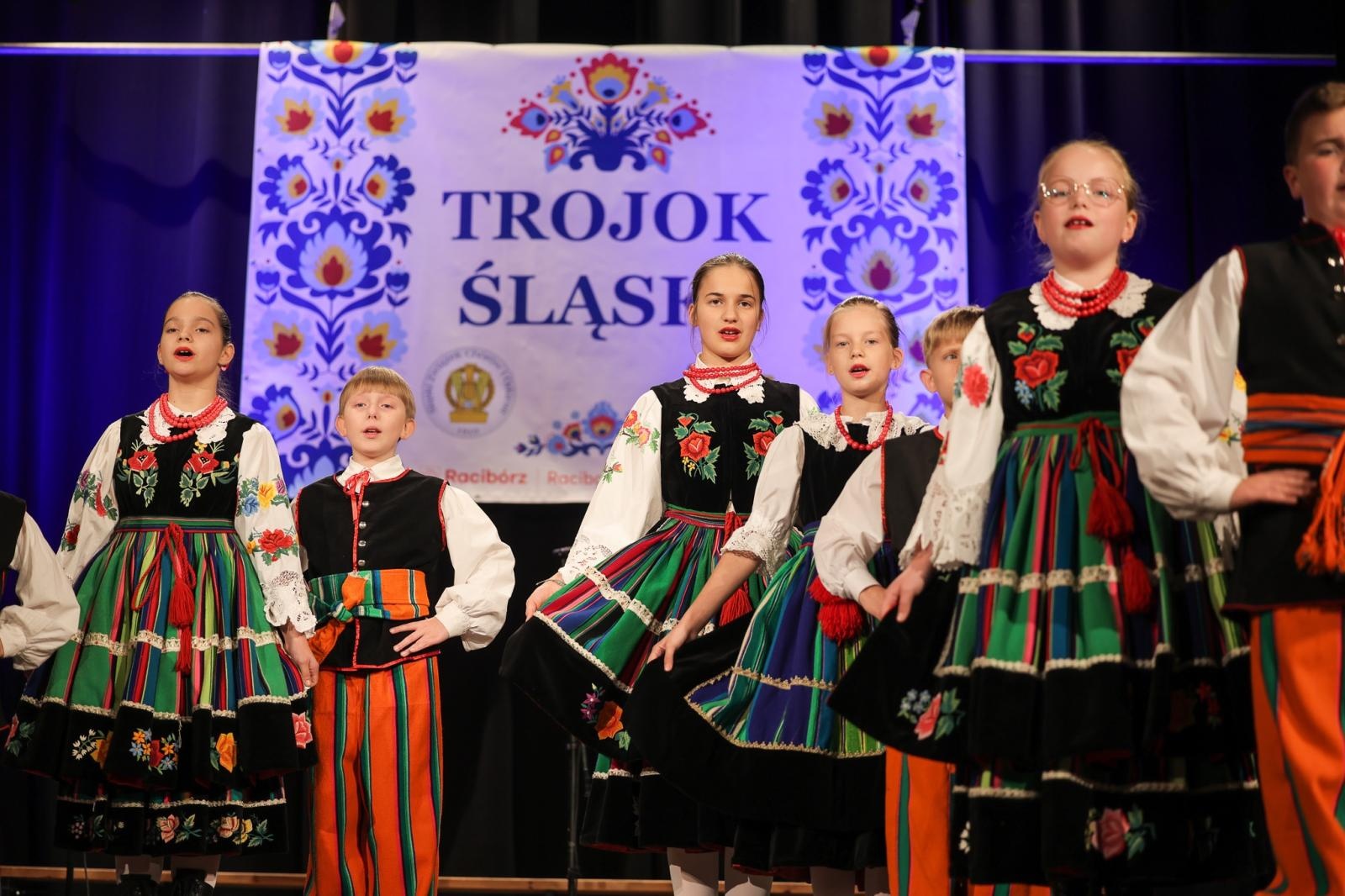 Zdjęcie w galerii na portalu naszraciborz.pl: TROJOK ŚLĄSKI – zaproszenie na wyjątkowy koncert wiadomości z regionu