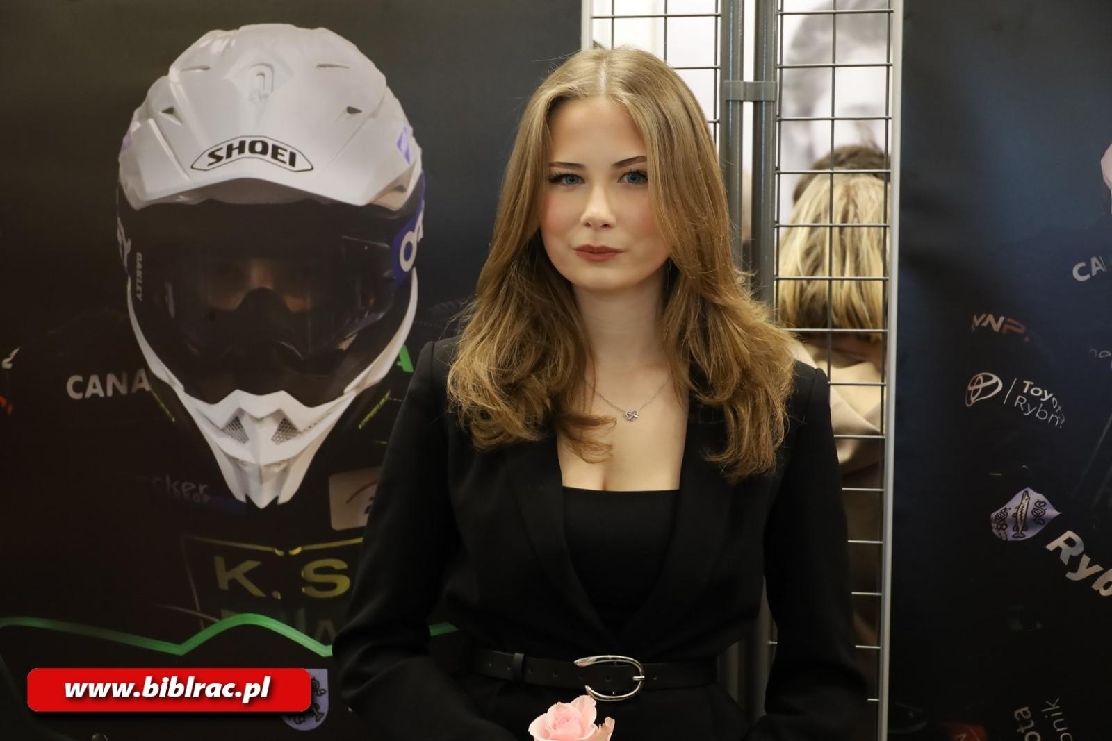 Zdjęcie w galerii na portalu naszraciborz.pl: Dopuszczone do druku / Wywołane do tablicy. Nowa wystawa w raciborskiej bibliotece wiadomości z regionu