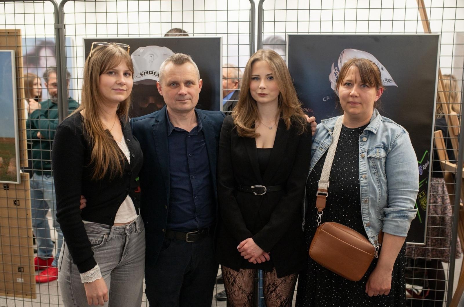 Zdjęcie w galerii na portalu naszraciborz.pl: Dopuszczone do druku / Wywołane do tablicy. Nowa wystawa w raciborskiej bibliotece wiadomości z regionu