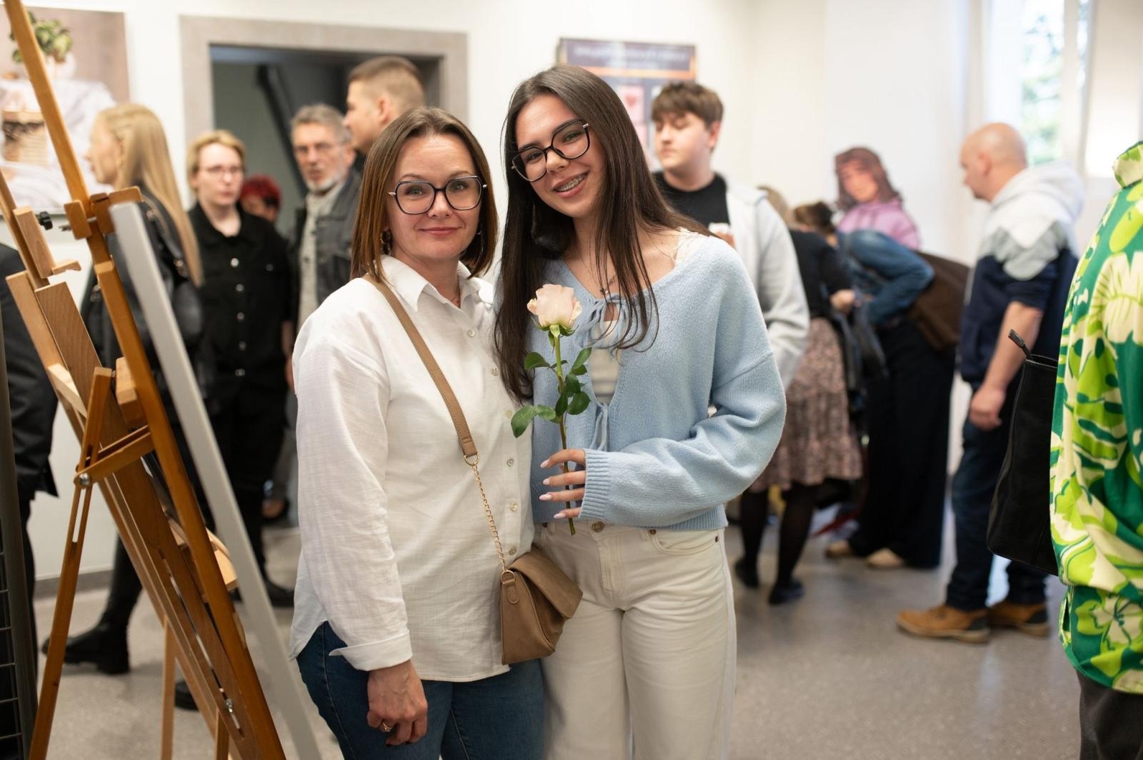Zdjęcie w galerii na portalu naszraciborz.pl: Dopuszczone do druku / Wywołane do tablicy. Nowa wystawa w raciborskiej bibliotece wiadomości z regionu