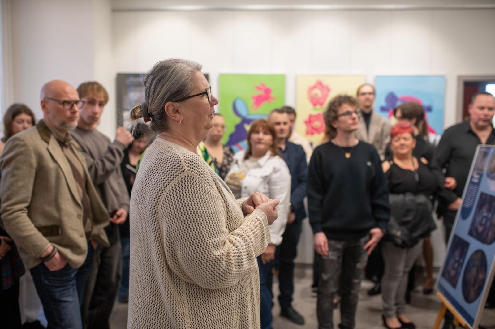 Zdjęcie w galerii na portalu naszraciborz.pl: Dopuszczone do druku / Wywołane do tablicy. Nowa wystawa w raciborskiej bibliotece wiadomości z regionu