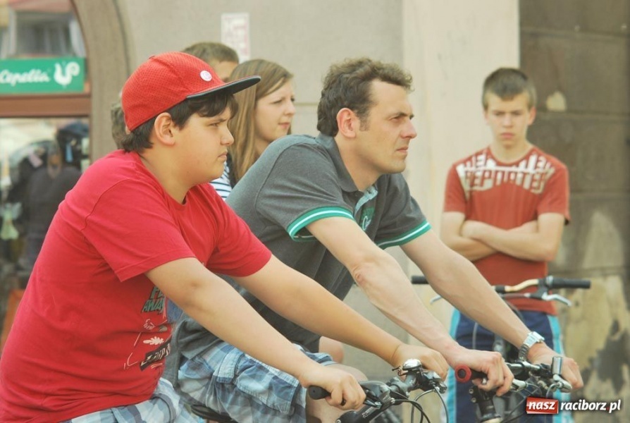 Zdjęcie w galerii na portalu naszraciborz.pl: V Rowerowa Masa Krytyczna wiadomości z regionu