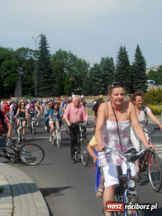 Zdjęcie w galerii na portalu naszraciborz.pl: V Rowerowa Masa Krytyczna wiadomości z regionu