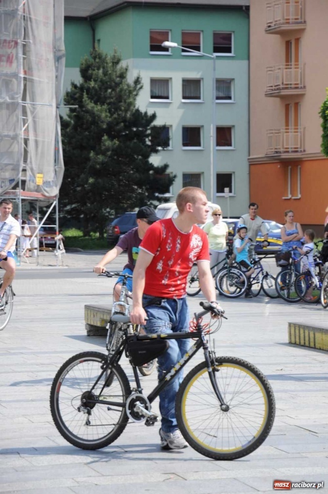 Zdjęcie w galerii na portalu naszraciborz.pl: V Rowerowa Masa Krytyczna wiadomości z regionu