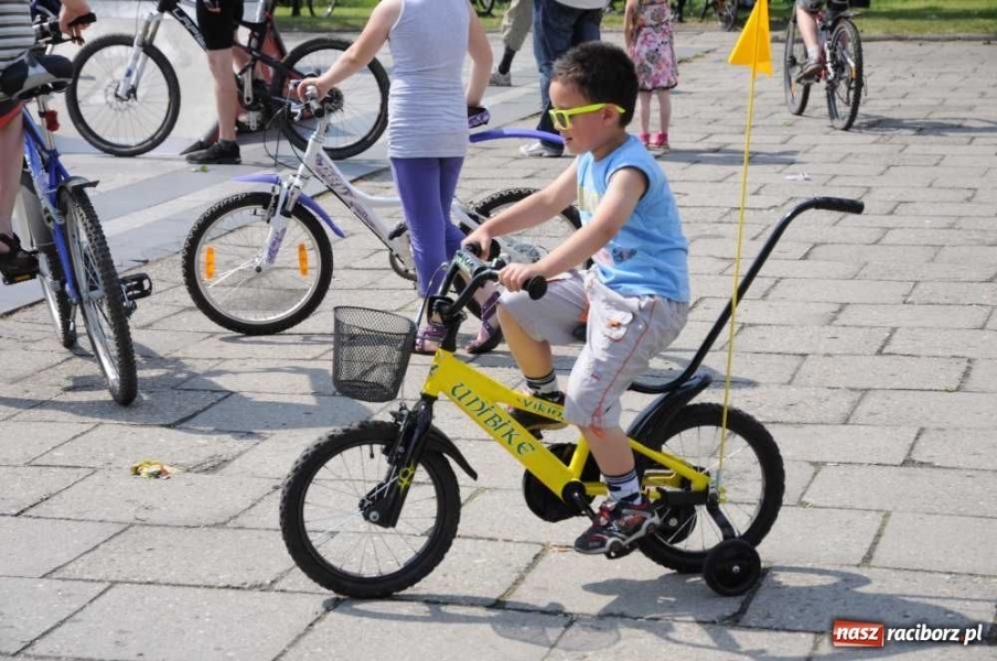 Zdjęcie w galerii na portalu naszraciborz.pl: V Rowerowa Masa Krytyczna wiadomości z regionu